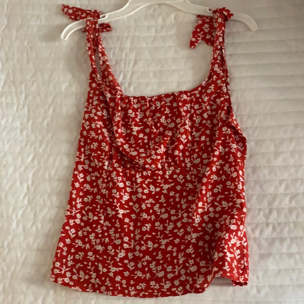 Red floral tank